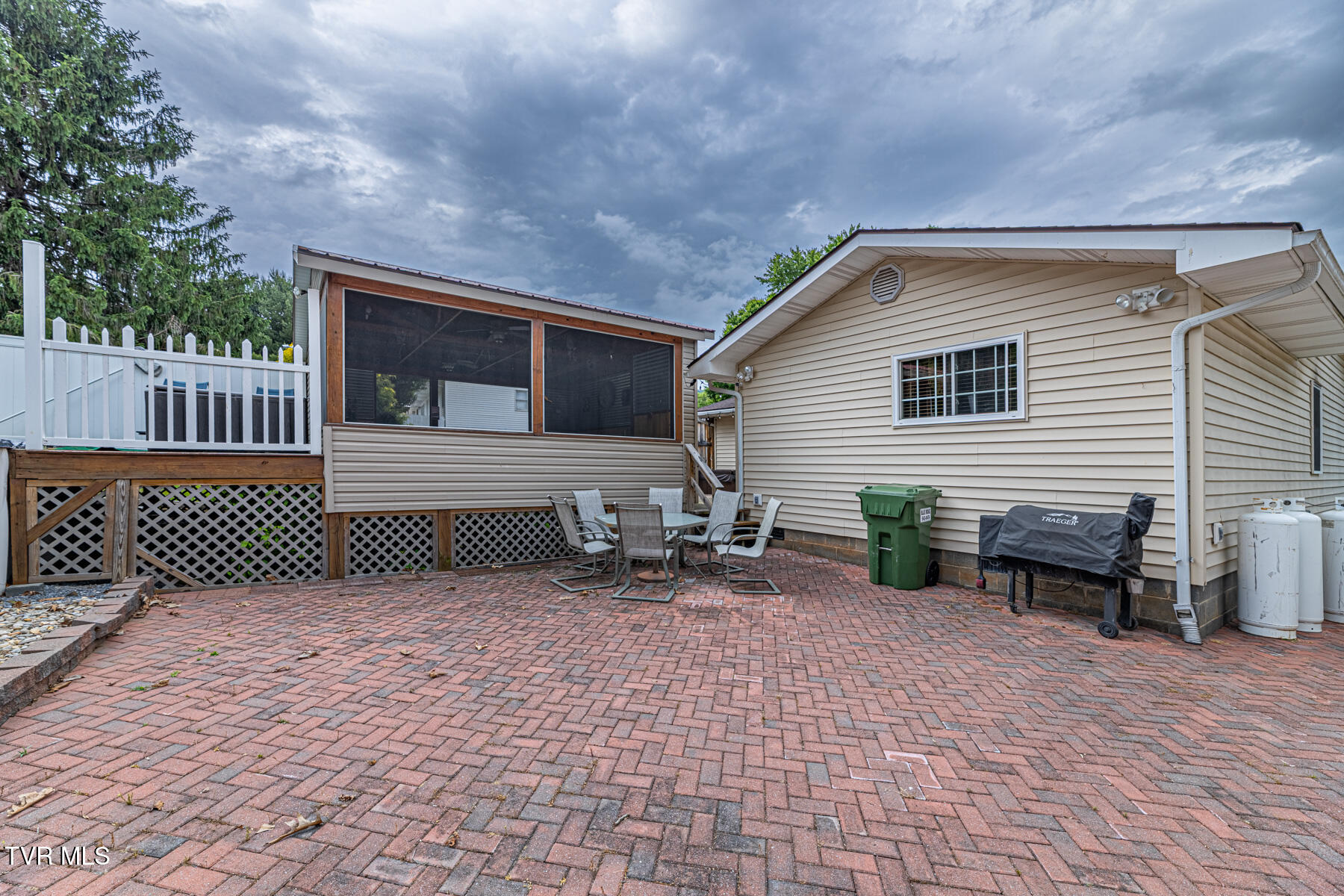 125 Parsonage Road Elizabethton, TN 37643 - Photo 32 of 43 Emily One-26