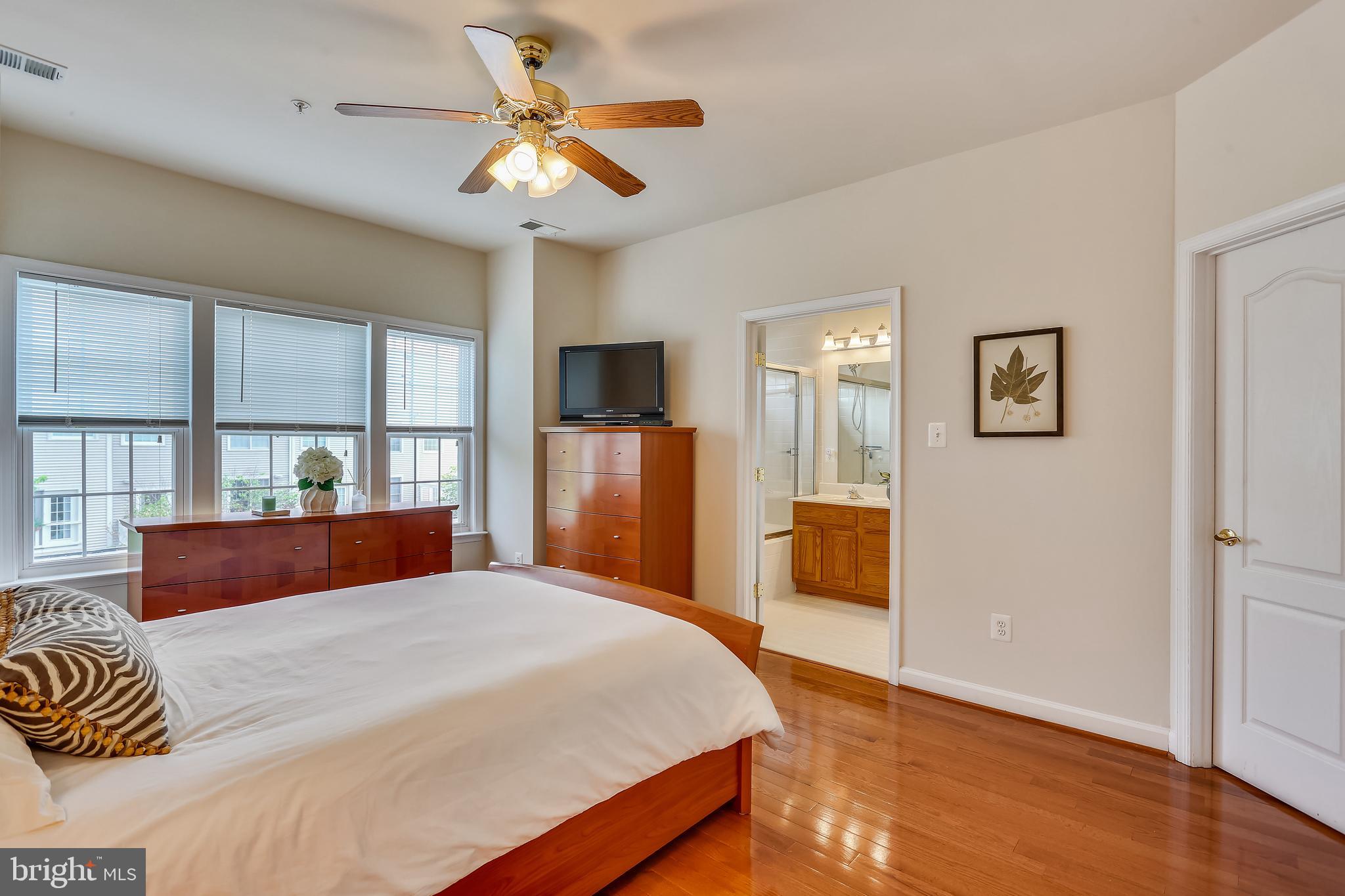 1123 Gaither Road Rockville, MD 20850 - Photo 25 of 40