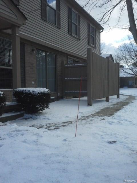 40 Pine Tree Ridge Waterford, MI 48327 - Photo 18 of 23