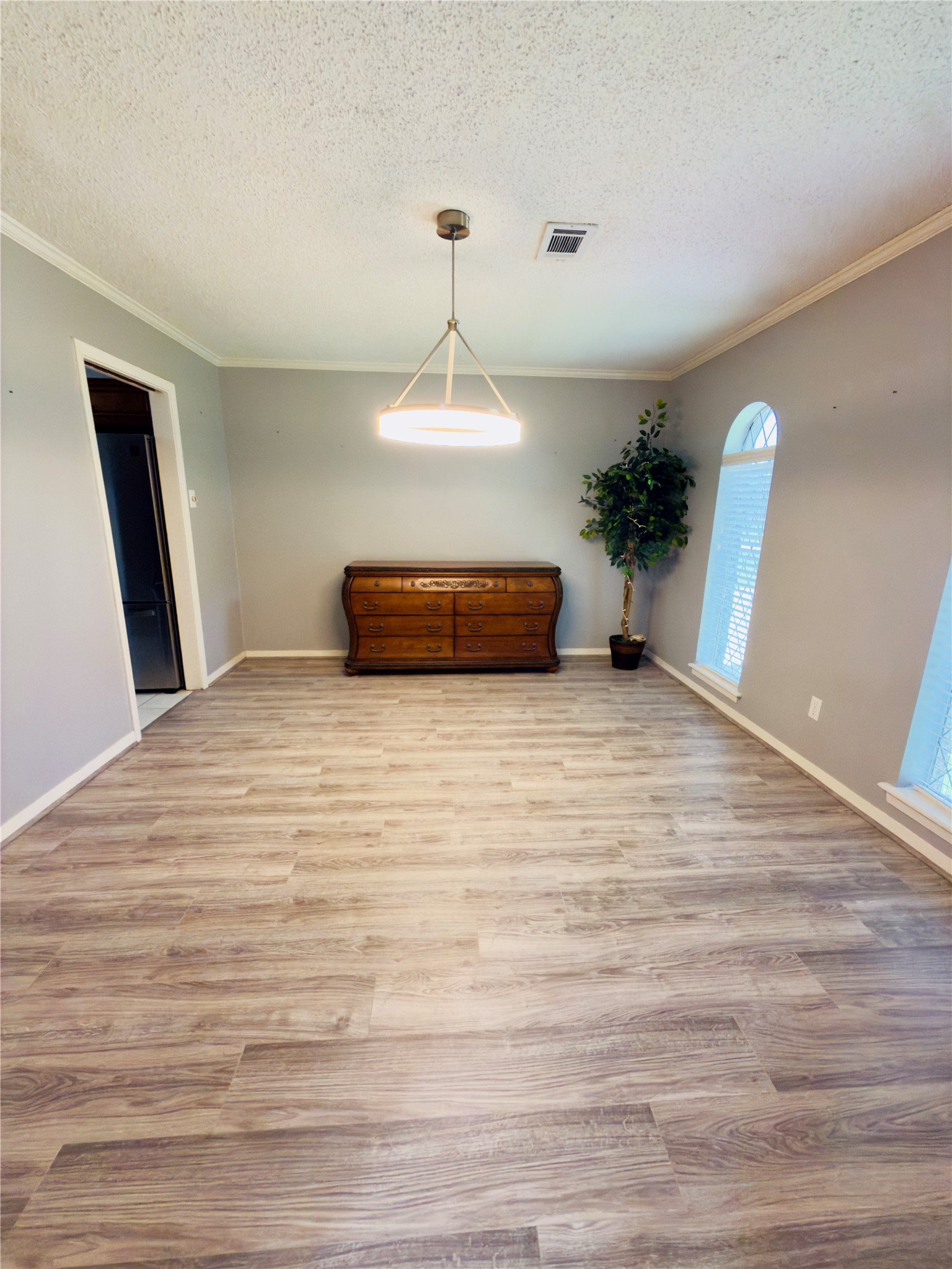 4804 Country Club View Baytown, TX 77521 - Photo 11 of 38 Formal Dining