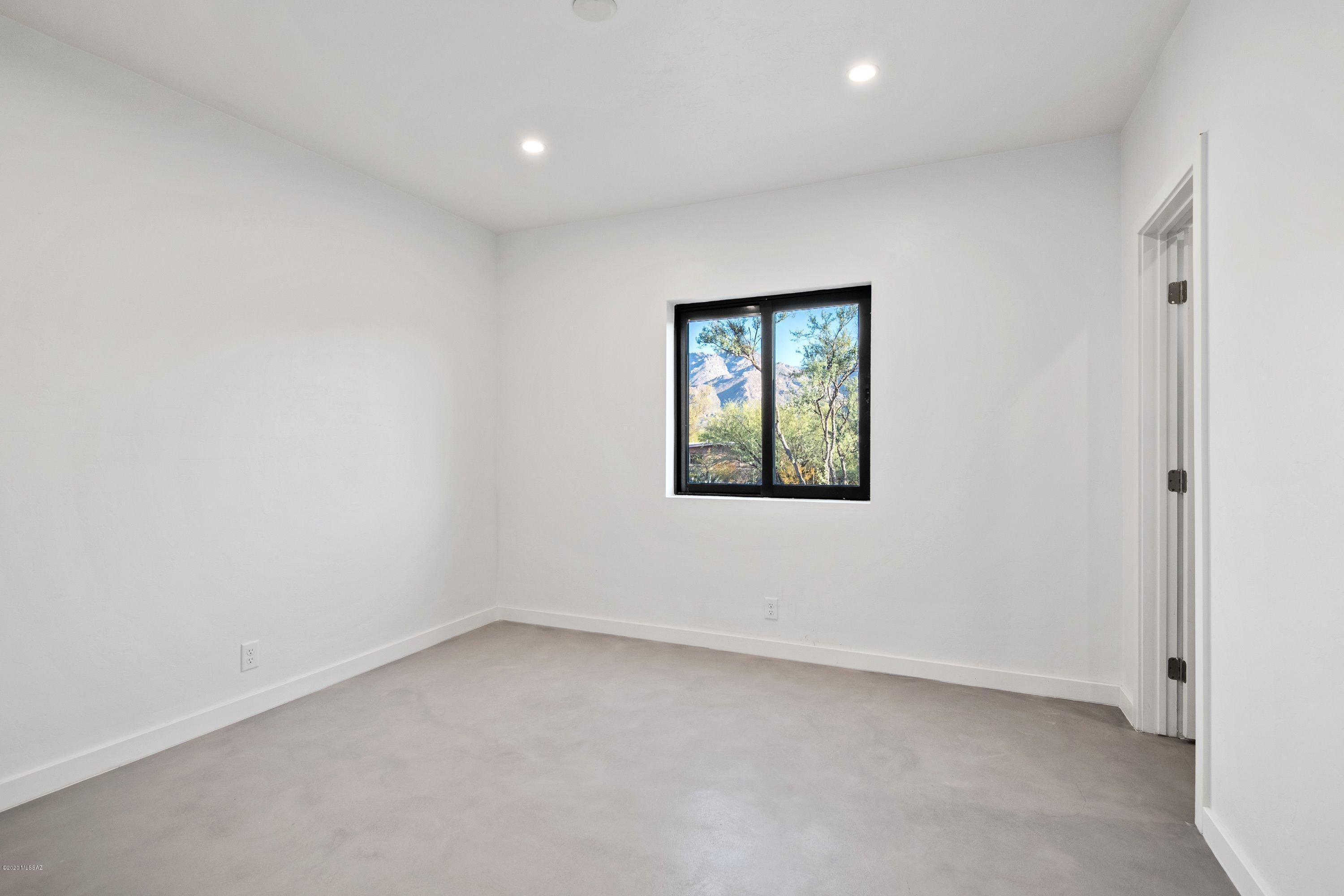8250 East Rockgate Road Tucson, AZ 85750 - Photo 31 of 46