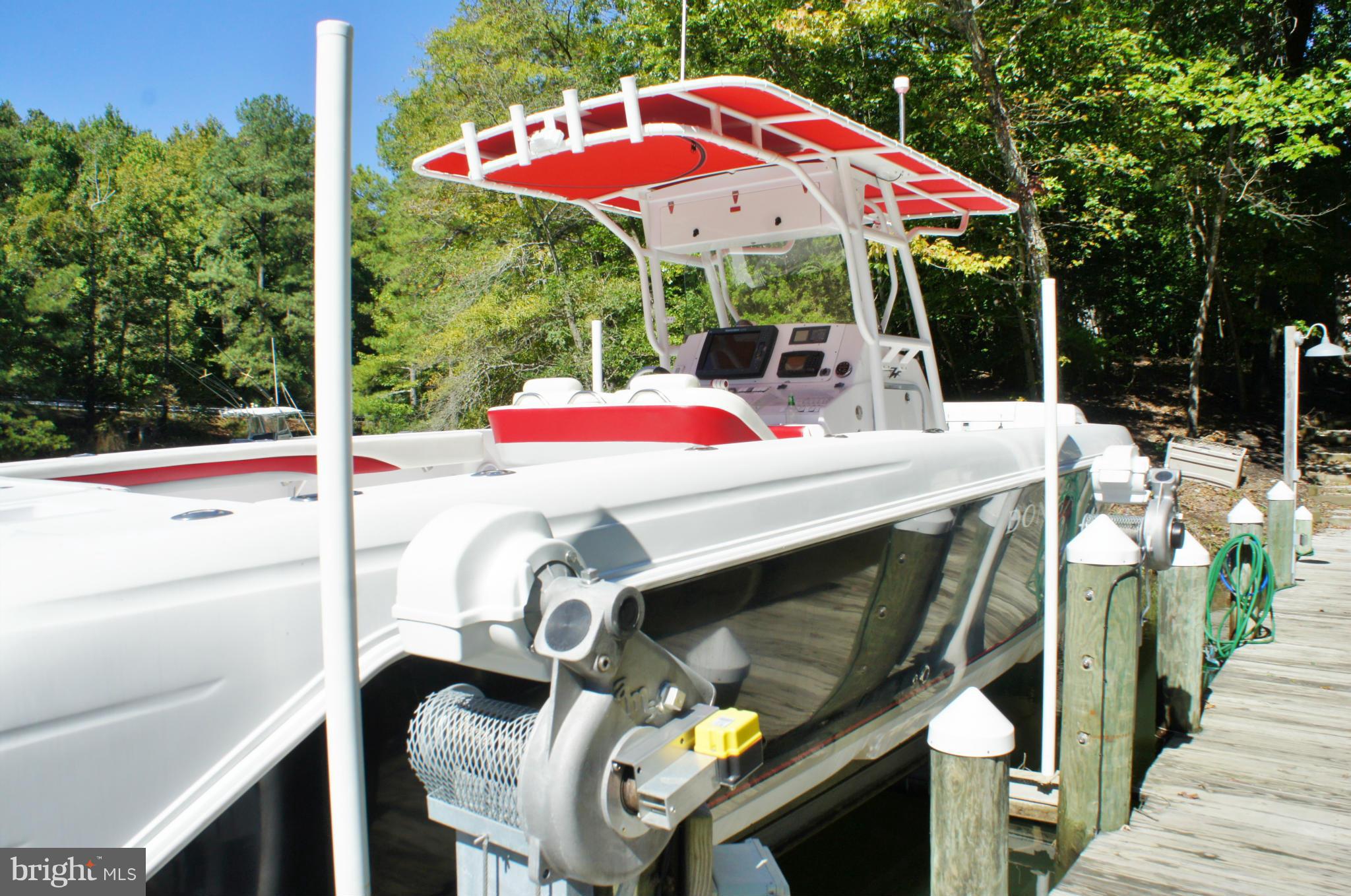 13292 Olivet Road Lusby, MD 20657 - Photo 13 of 30 Boat lift