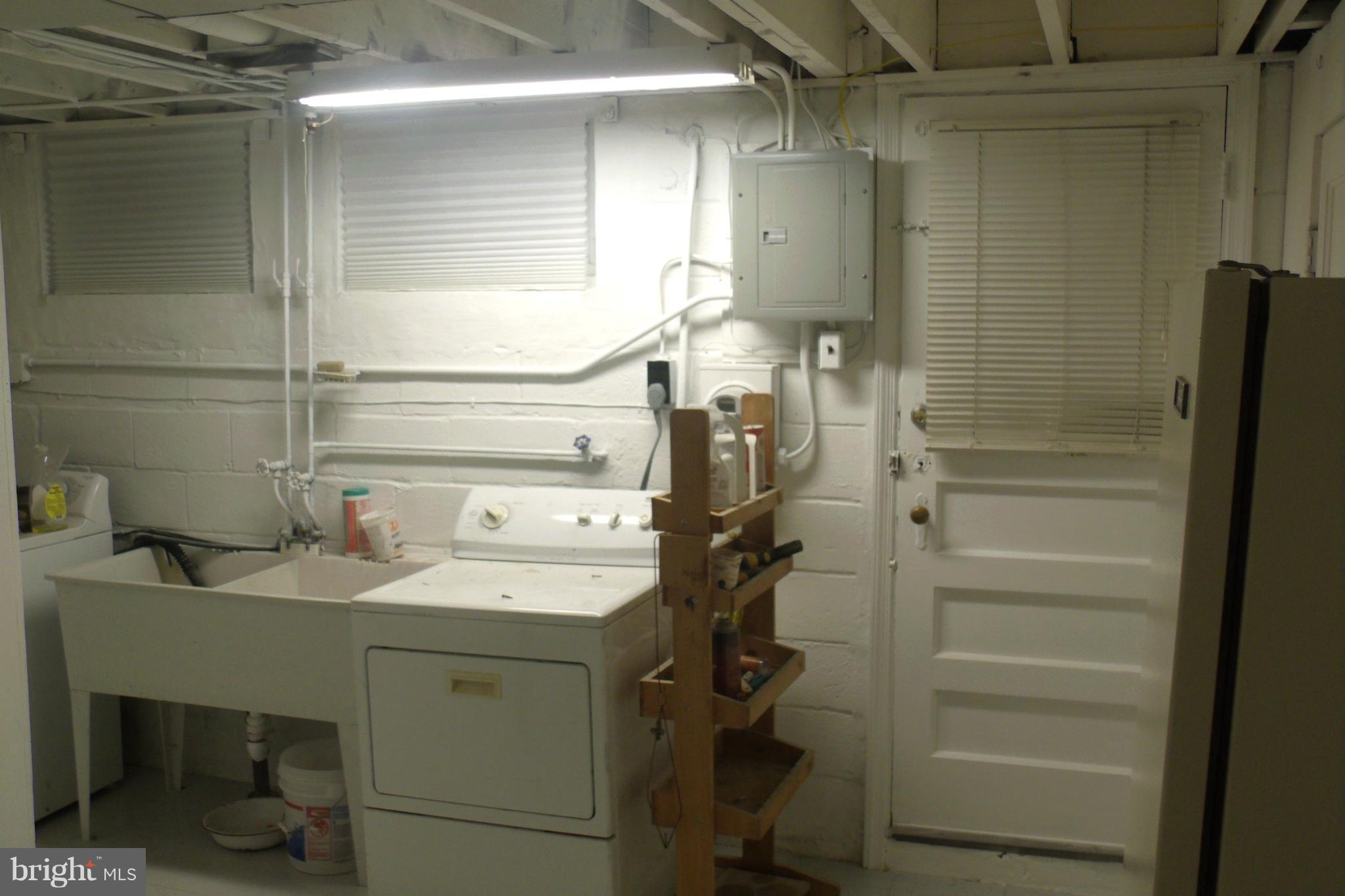 1639 Ingram Road Baltimore, MD 21239 - Photo 17 of 27 Interior (General)