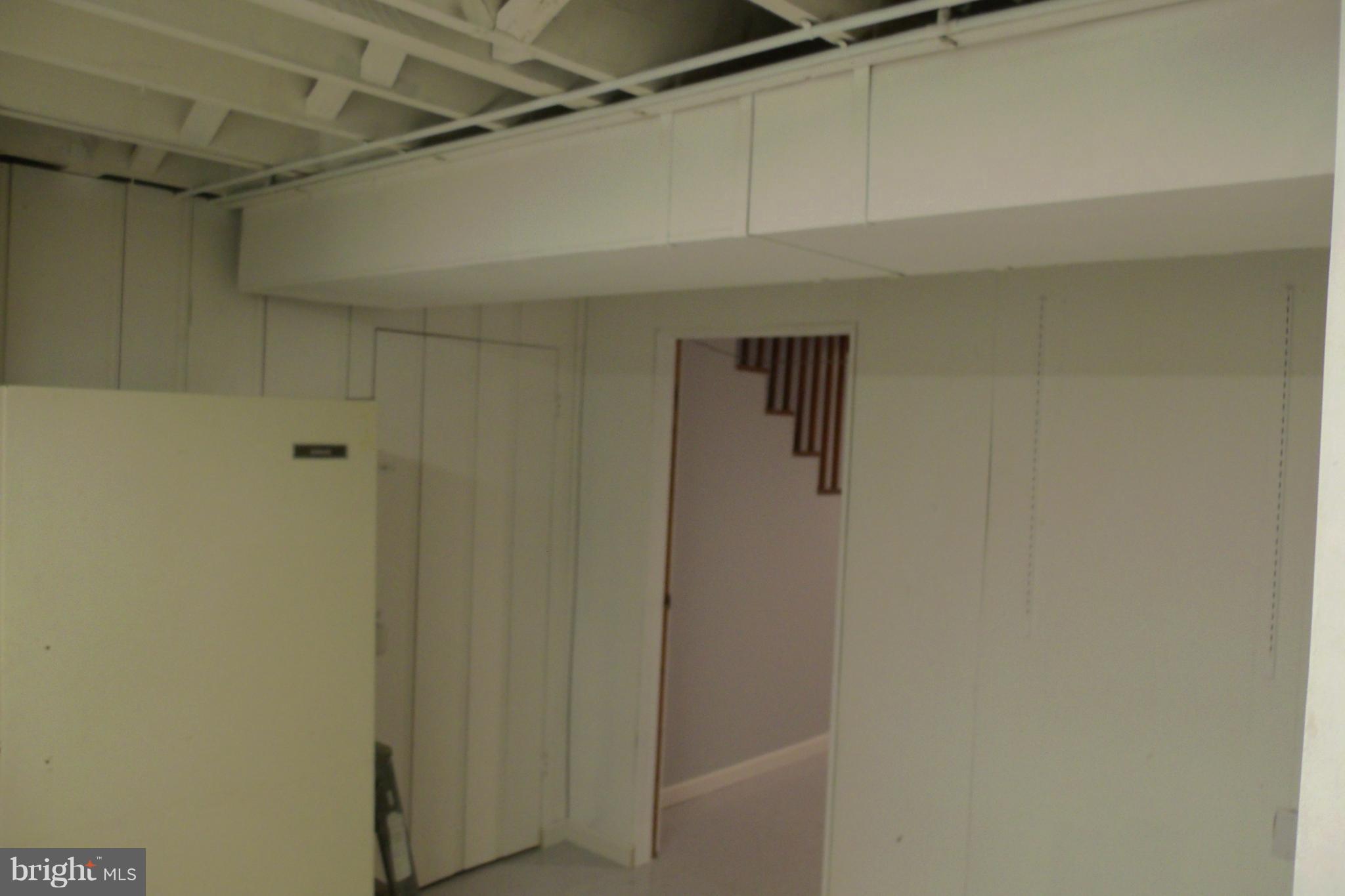 1639 Ingram Road Baltimore, MD 21239 - Photo 18 of 27 Interior (General)