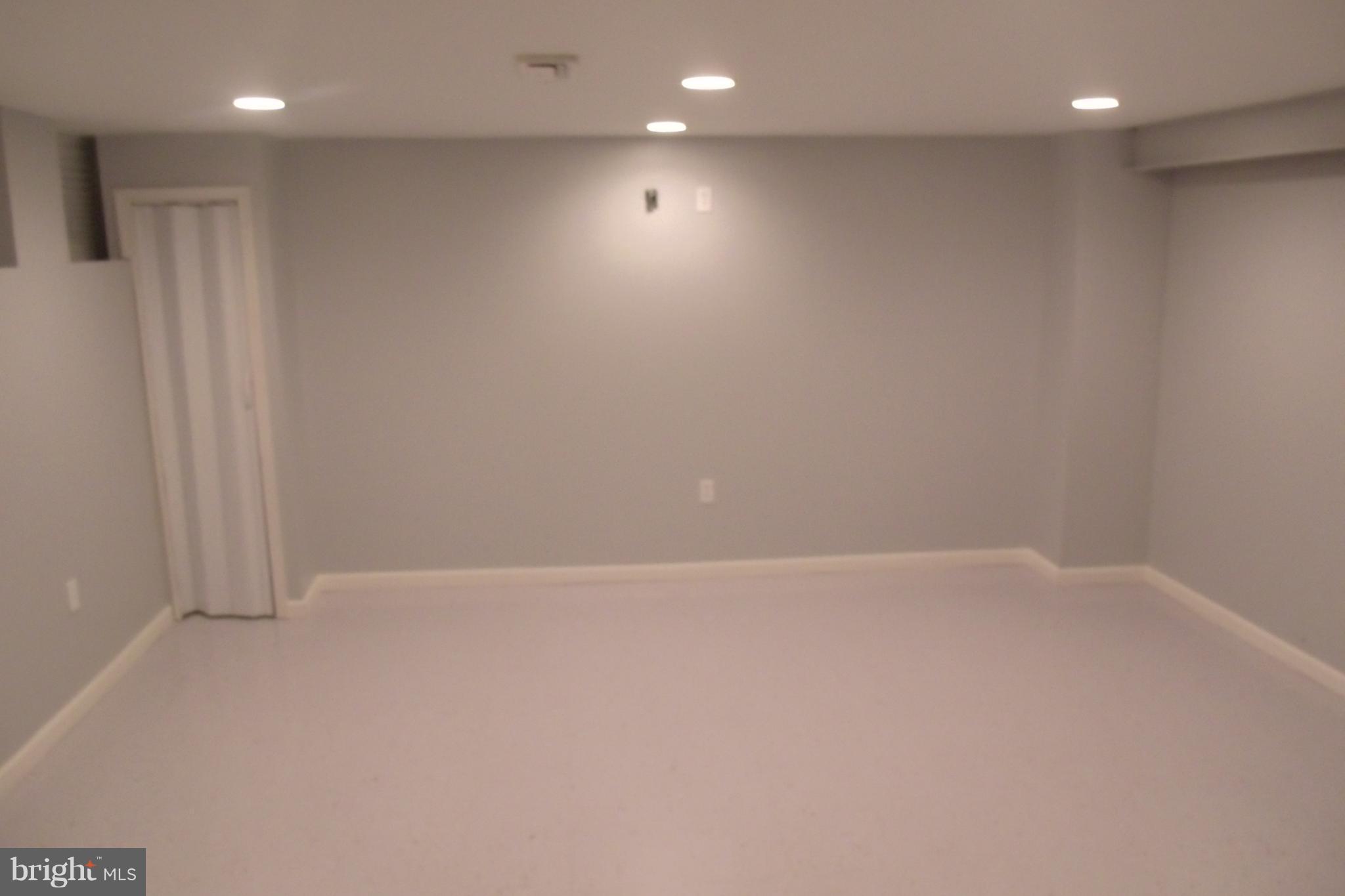 1639 Ingram Road Baltimore, MD 21239 - Photo 19 of 27 Basement
