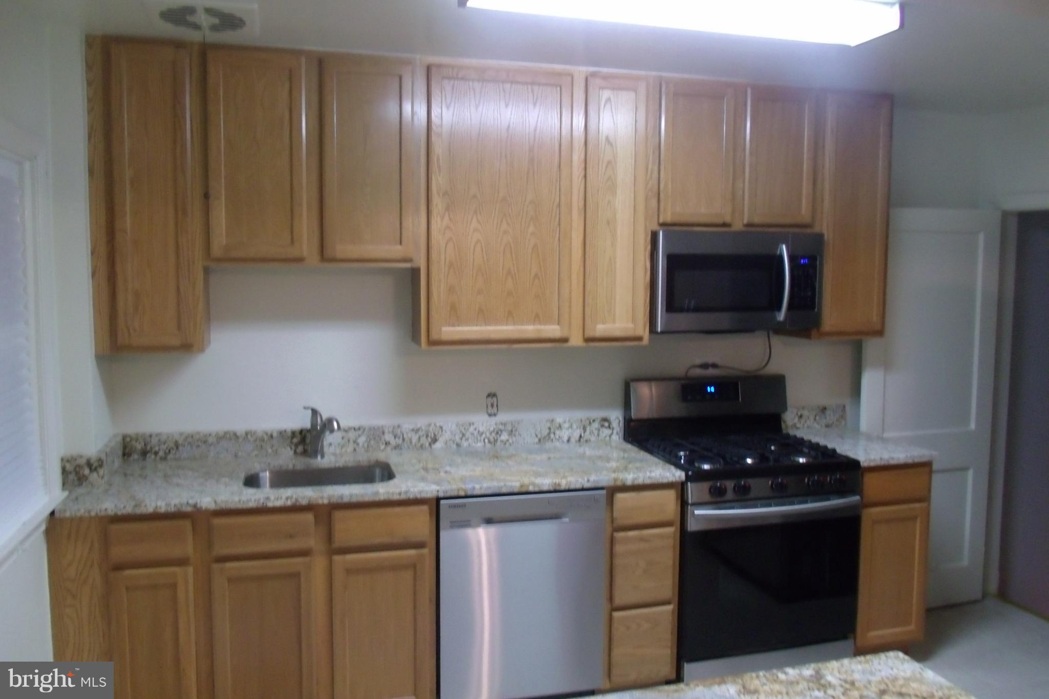 1639 Ingram Road Baltimore, MD 21239 - Photo 23 of 27 Kitchen