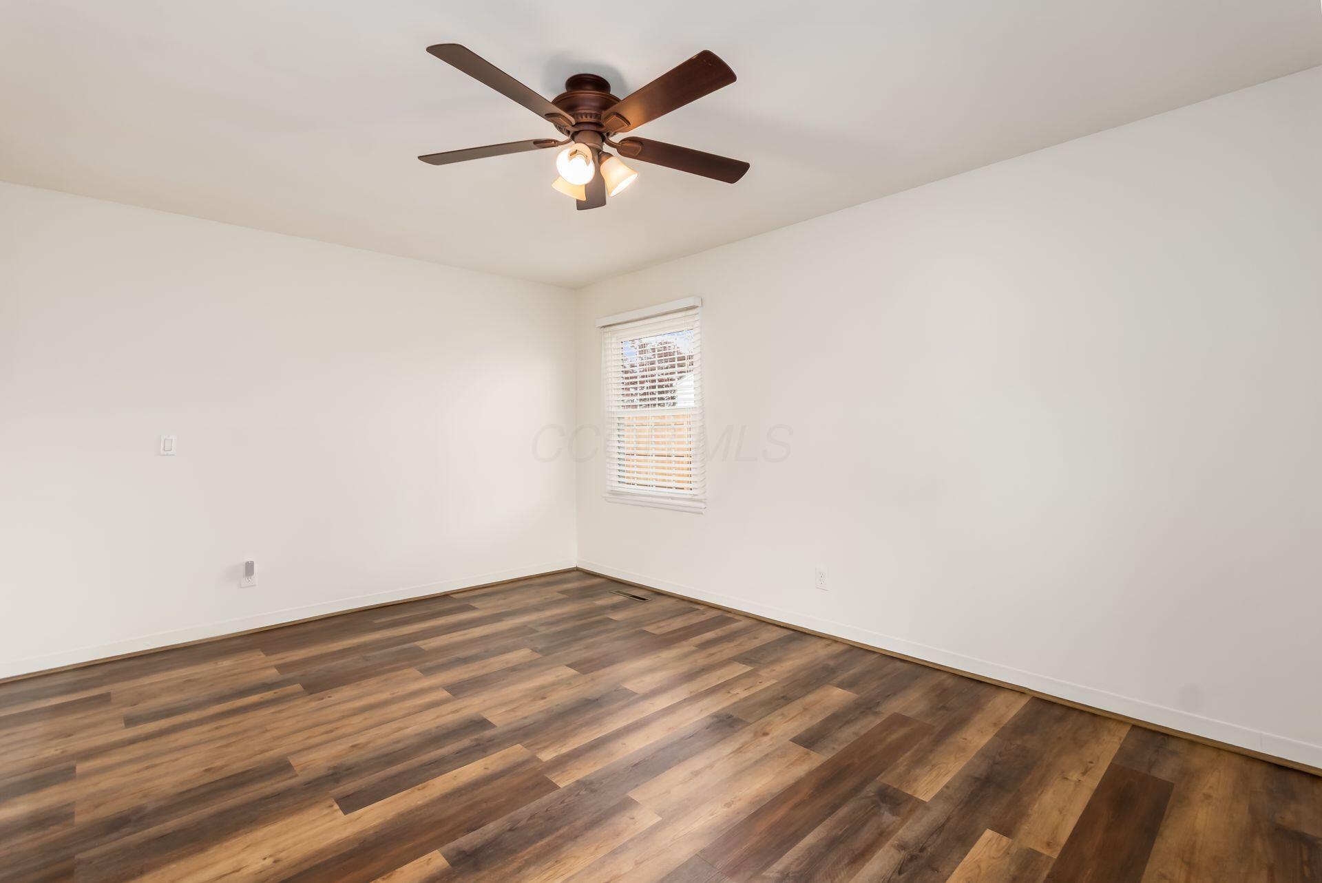 474 Darbyhurst Road Columbus, OH 43228 - Photo 24 of 36 2nd Bedroom