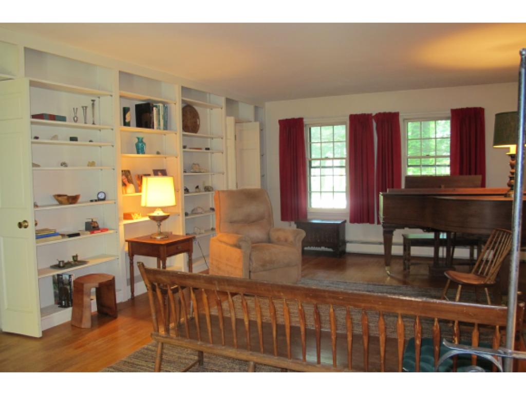 123 Madbury Road Durham, NH 03824 - Photo 8 of 35 Gallery Image 8