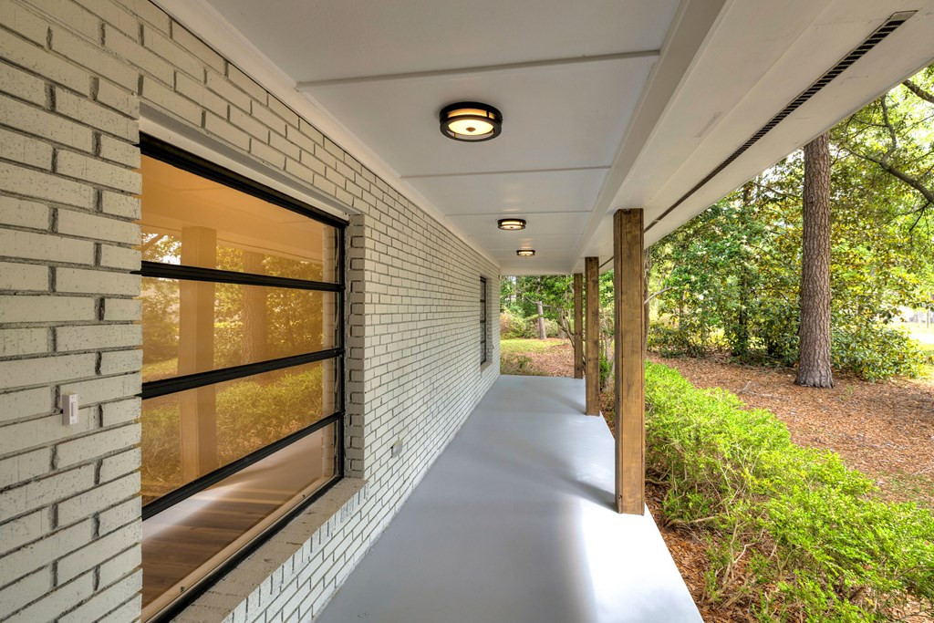 1640 Stamey Livestock Road Sumter, SC 29150 - Photo 5 of 32 Gallery Image 5