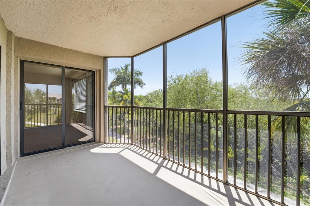 175 Kings Highway, Unit 328 Punta Gorda, FL 33983 - Photo 27 of 41 a view of a large window with an outdoor space