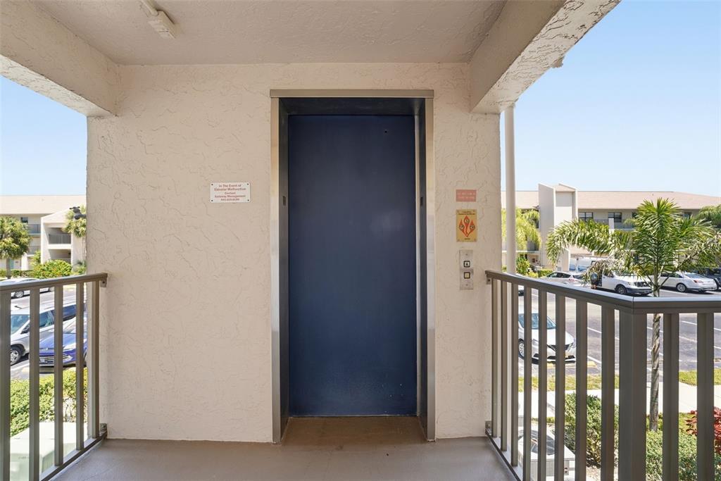 175 Kings Highway, Unit 328 Punta Gorda, FL 33983 - Photo 30 of 41 a view of a balcony