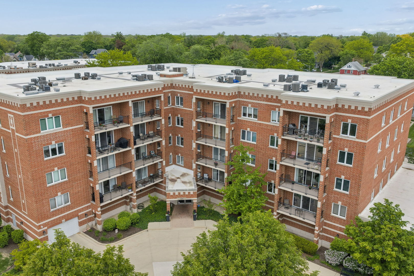 455 West Front Street, Unit 201 Wheaton, IL 60187 - Photo 29 of 41