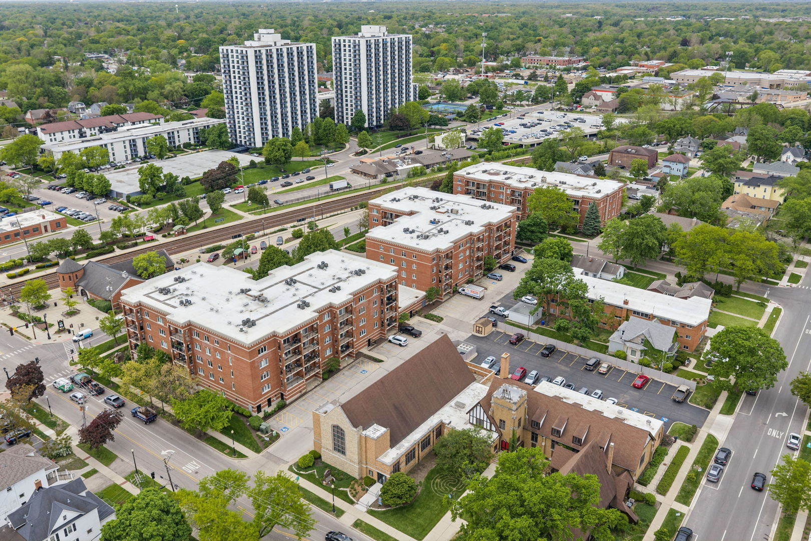 455 West Front Street, Unit 201 Wheaton, IL 60187 - Photo 40 of 41