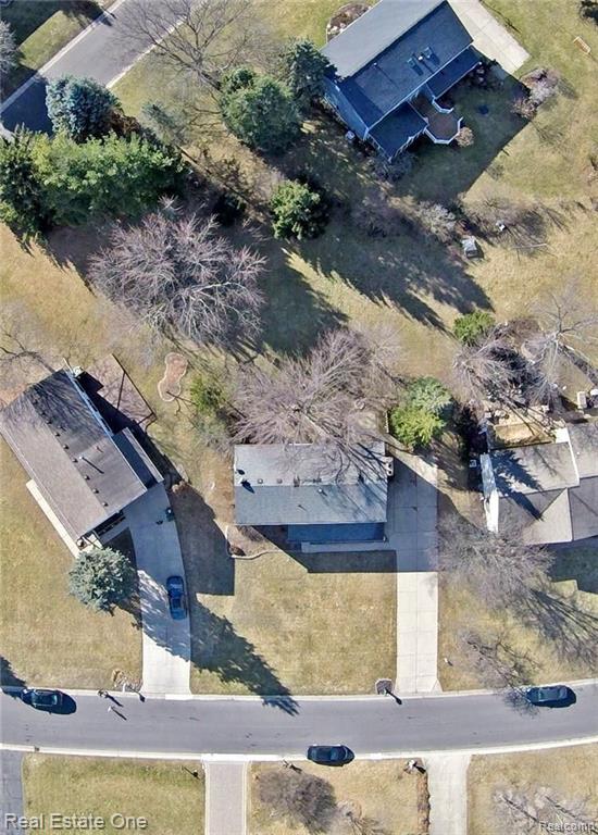 1345 East Fairview Lane Rochester Hills, MI 48306 - Photo 4 of 58