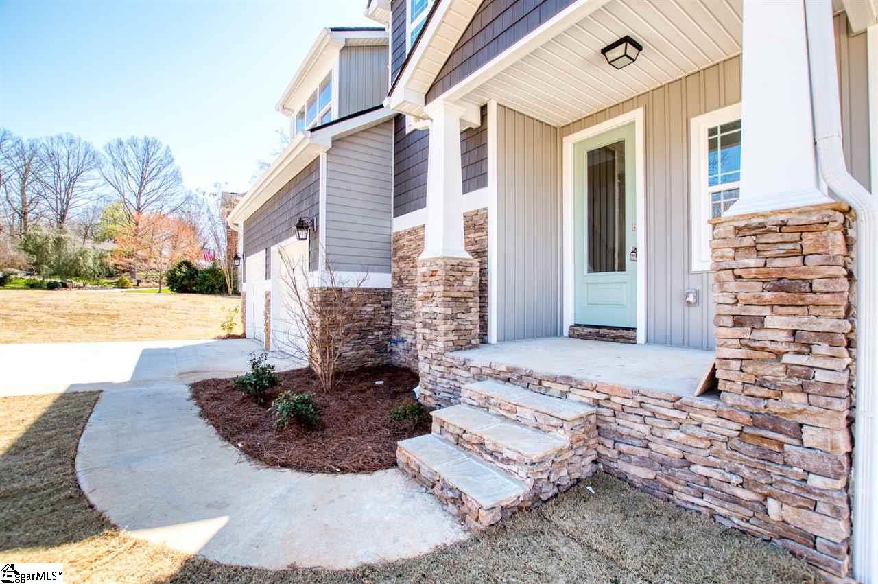 313 Foxhound Road Simpsonville, SC 29680 - Photo 2 of 31 Gallery Image 2