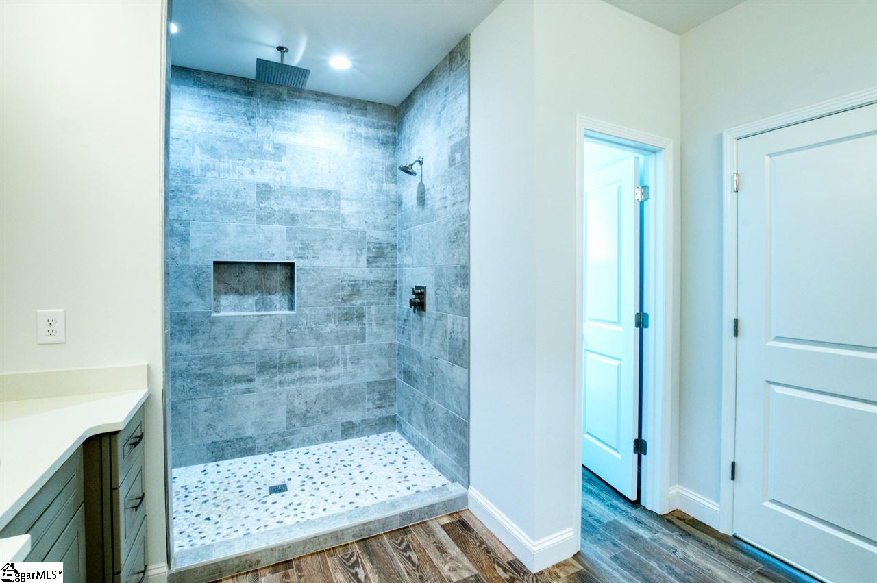 313 Foxhound Road Simpsonville, SC 29680 - Photo 17 of 31 Gallery Image 17