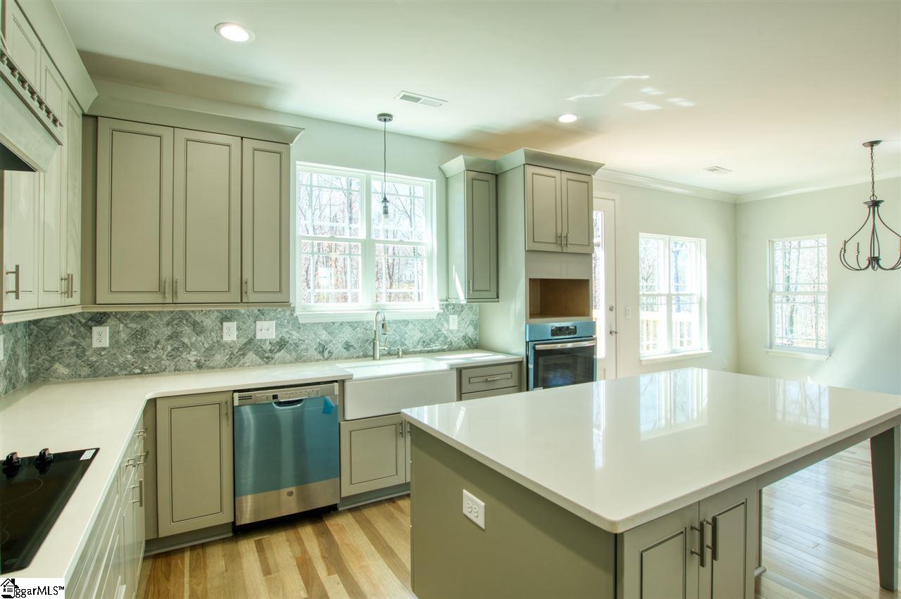 313 Foxhound Road Simpsonville, SC 29680 - Photo 8 of 31 Gallery Image 8