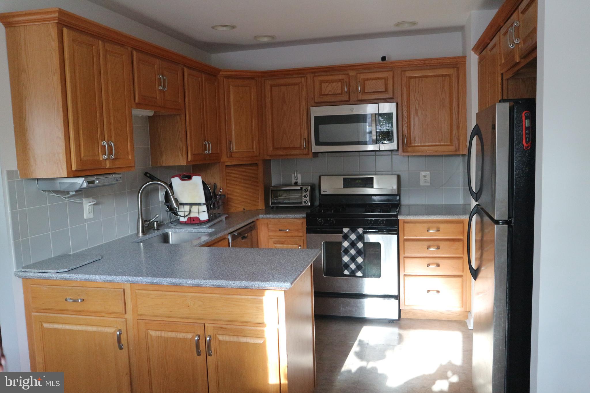 11967 Dumont Road Philadelphia, PA 19116 - Photo 25 of 55 Gallery Image 25