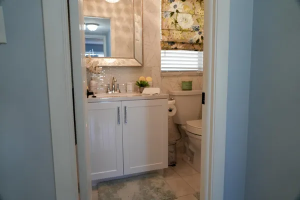 $98,500 | 8901 Sunrise Lakes Boulevard, Unit 105, Sunrise, FL 33322