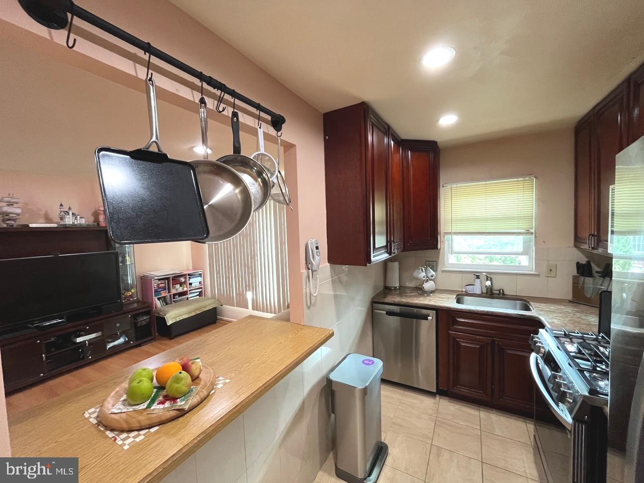 9362 Neil Road, Unit A Philadelphia, PA 19115 - Photo 6 of 32 Gallery Image 6