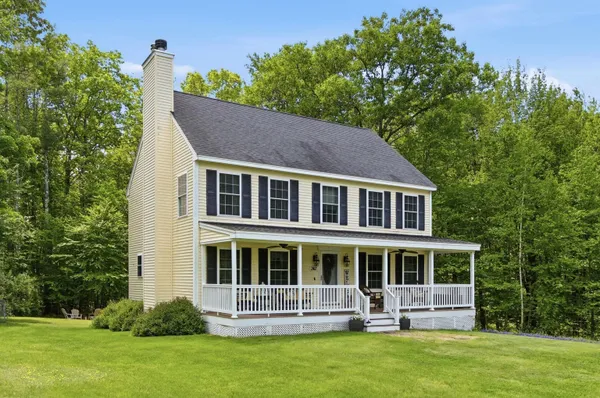 $580,000 | 343 Beauty Hill Road, Barrington, NH 03825
