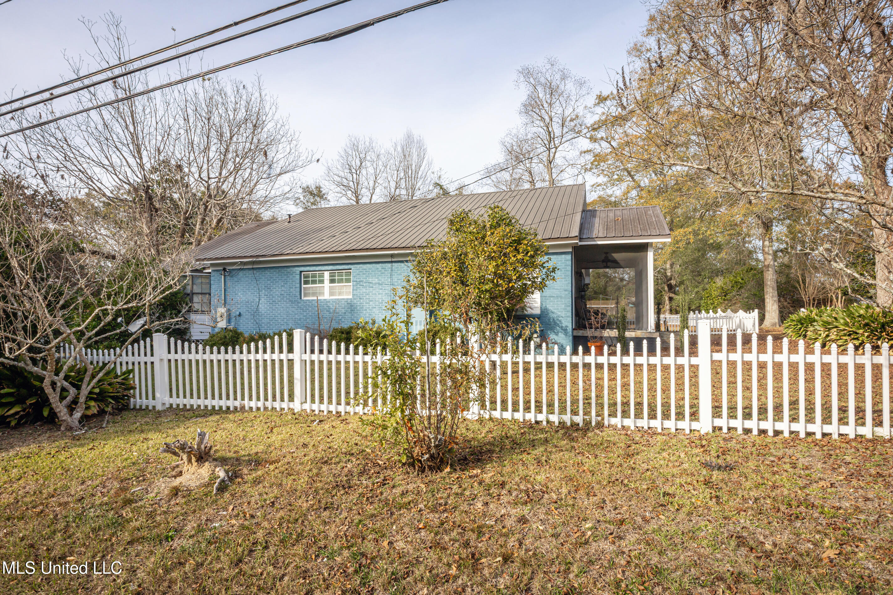 206 Fifth Street North, Unit N Wiggins, MS 39577 - Photo 54 of 73 IMG_8913