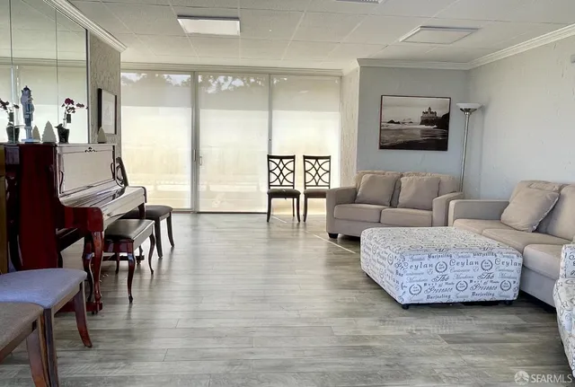 $4,200 | 400 Davey Glen Road, Unit 4505, Belmont, CA 94002