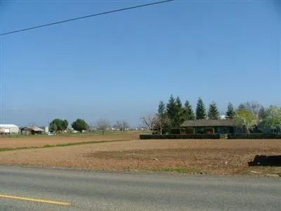 $8,550,500 | 4588 North McCall Avenue, Sanger, CA 93657