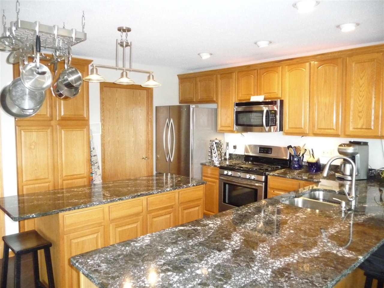 4700 Riverside Court Northeast Cedar Rapids, IA 52411 - Photo 10 of 50 Gallery Image 10