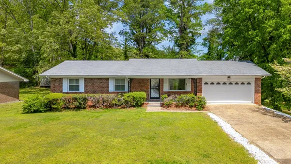 $2,300 | 2314 Green Forest Lane, Chattanooga, TN 37406