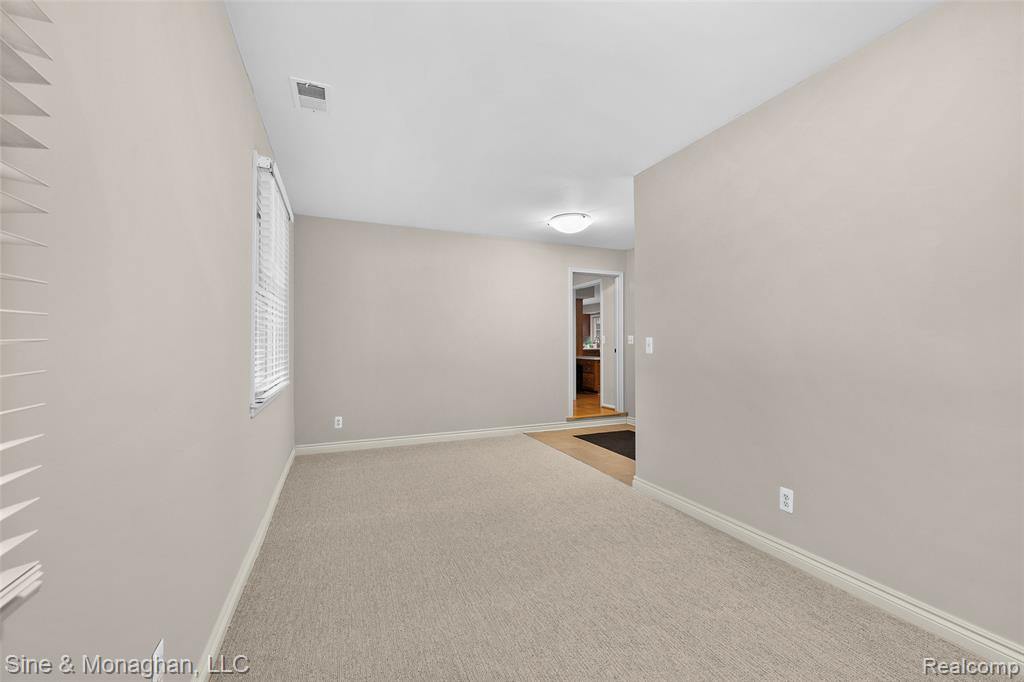 210 Mead Road Rochester Hills, MI 48306 - Photo 23 of 56
