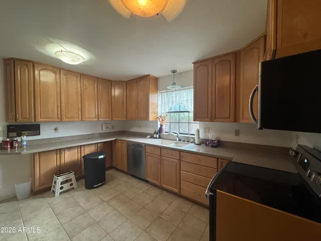 $3,295 | 2060 East Lockwood Street, Mesa, AZ 85213