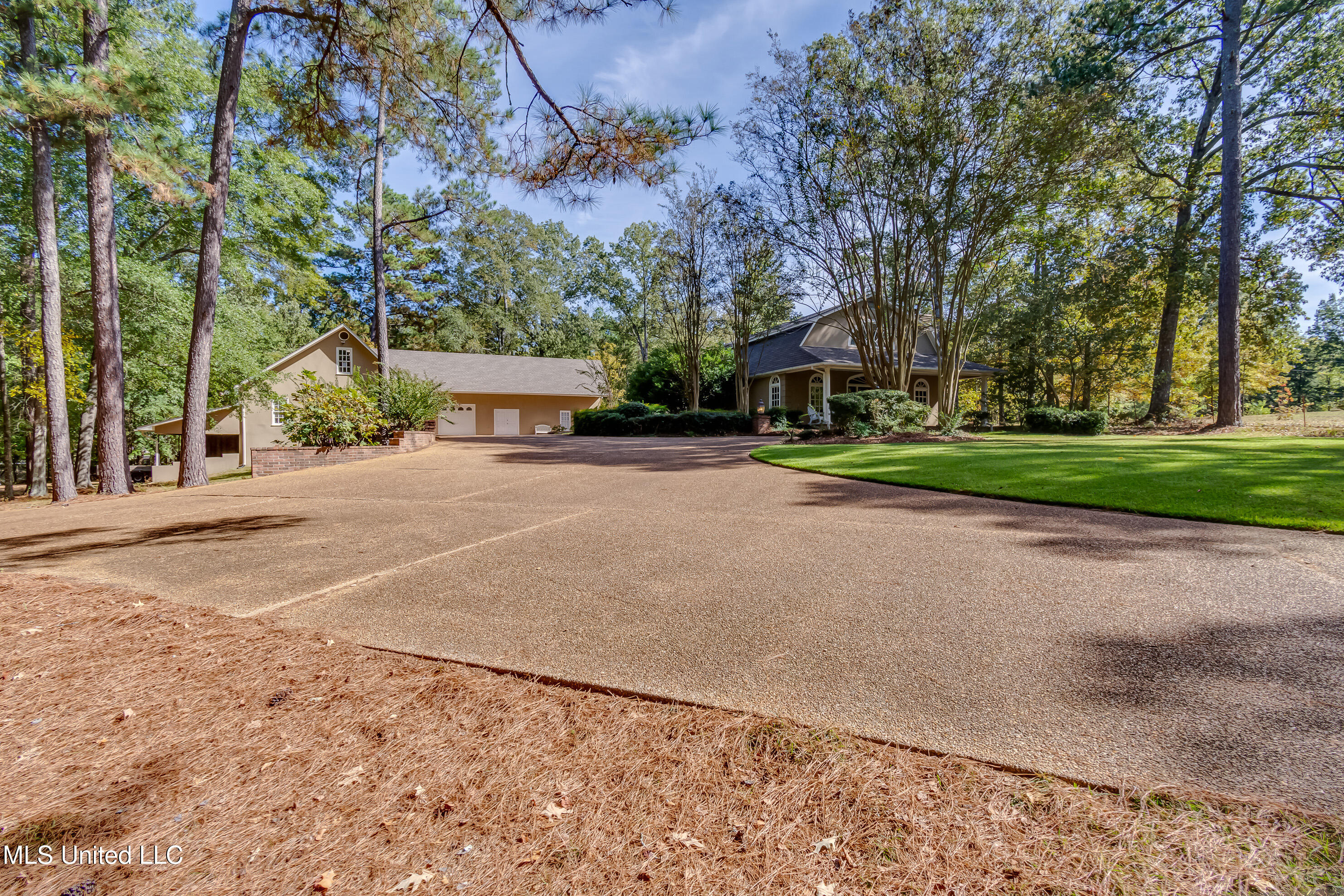 188 Webb Lane Flowood, MS 39232 - Photo 3 of 99 188 Webb Ln-4