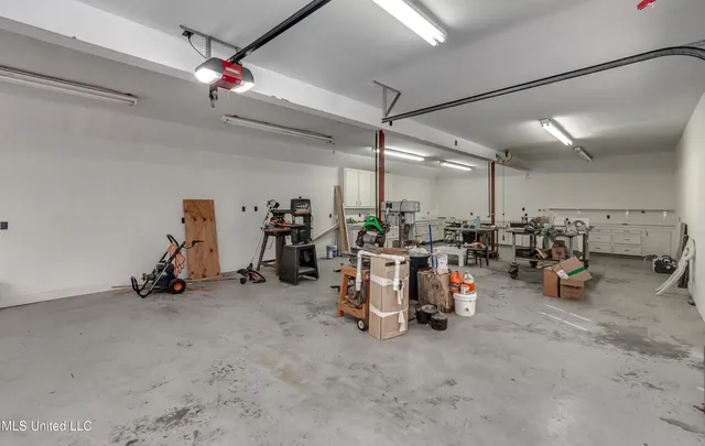 $799,900 | 188 Webb Lane, Flowood, MS 39232