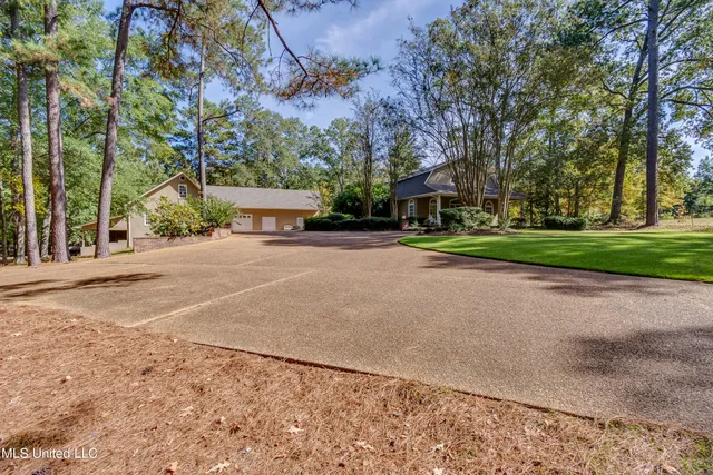 $799,900 | 188 Webb Lane, Flowood, MS 39232