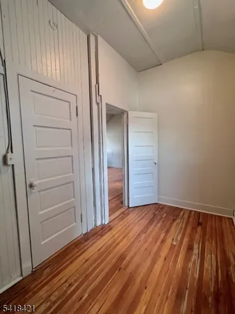 $1,800 | 81 Monroe Place, Unit REAR, Bloomfield, NJ 07003