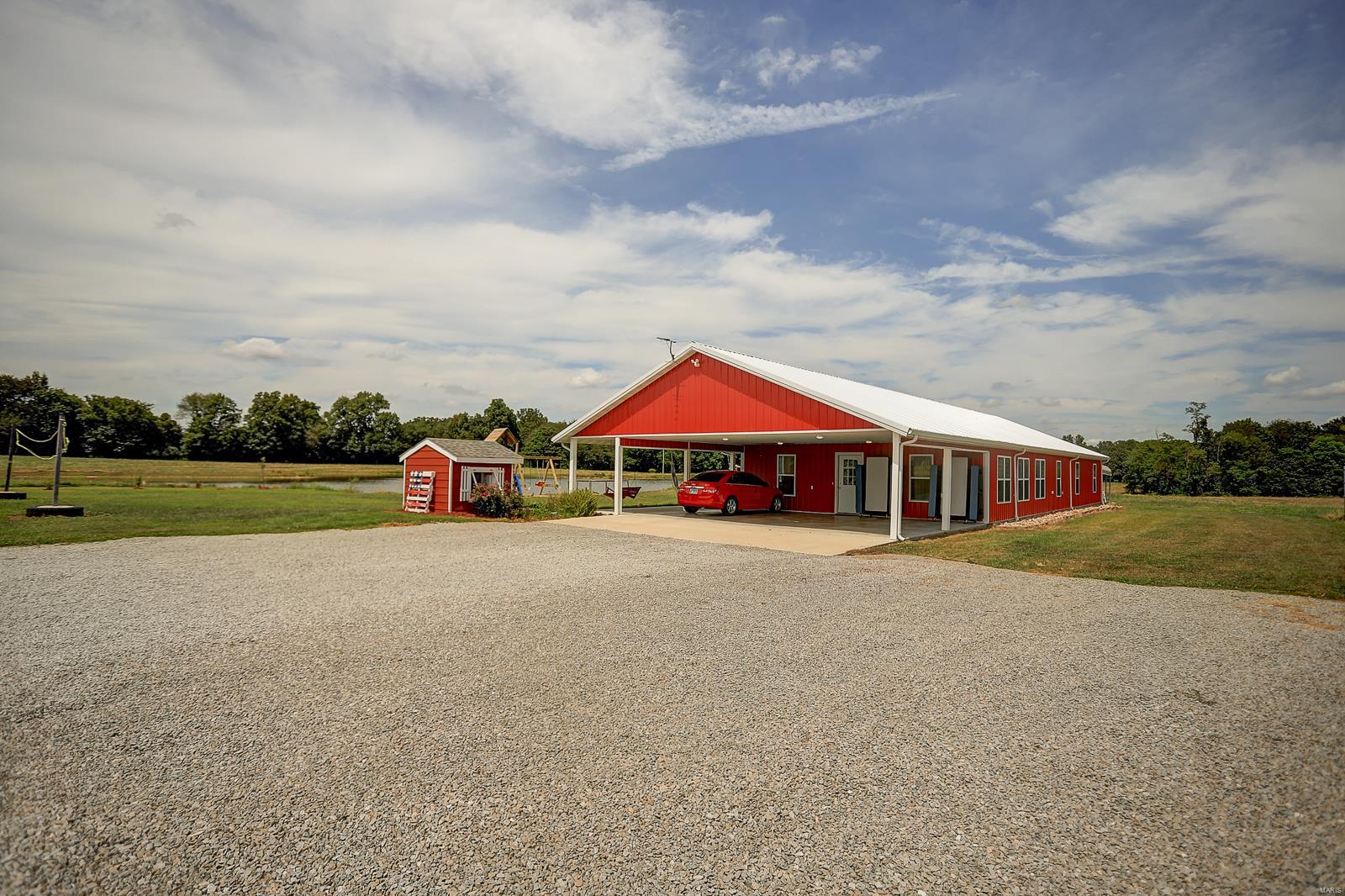 4172 Caladium Road Pinckneyville, IL 62274 - Photo 2 of 37 Gallery Image 2