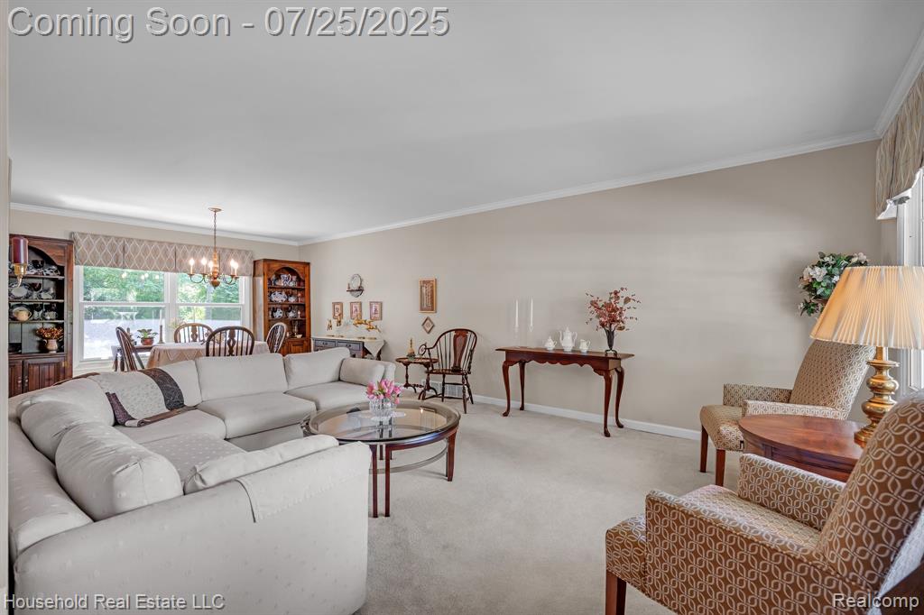 25819 Branchaster Road Farmington Hills, MI 48336 - Photo 11 of 38 Gallery Image 11