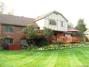 5300 Inverrary Lane Commerce Township, MI 48382 - Photo 4 of 21 back view