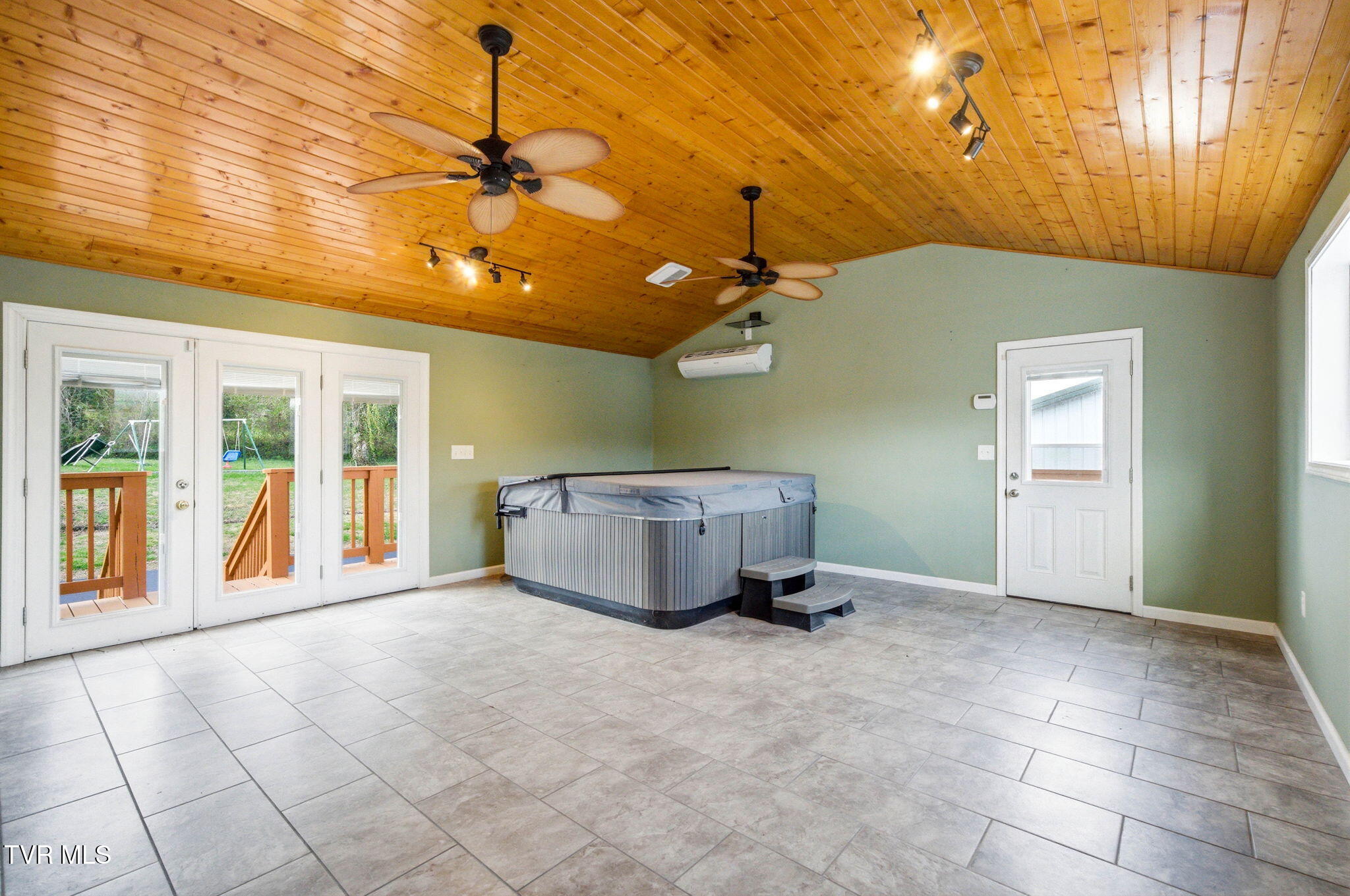 307 Tween Hills Road Bristol, TN 37620 - Photo 16 of 48 307 Tween Hills Road