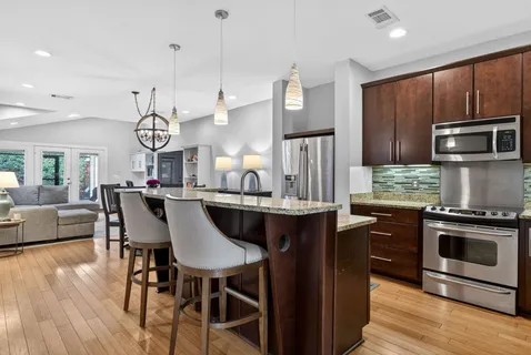 $574,900 | 402 B Theresa Avenue, Nashville, TN 37205