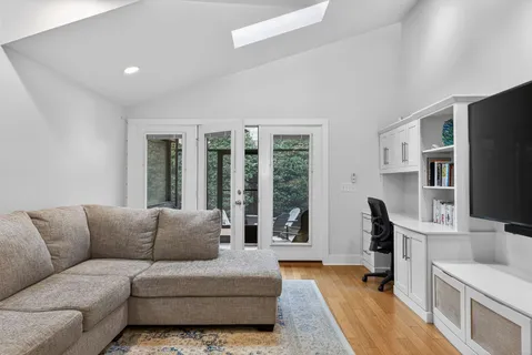 $574,900 | 402 B Theresa Avenue, Nashville, TN 37205