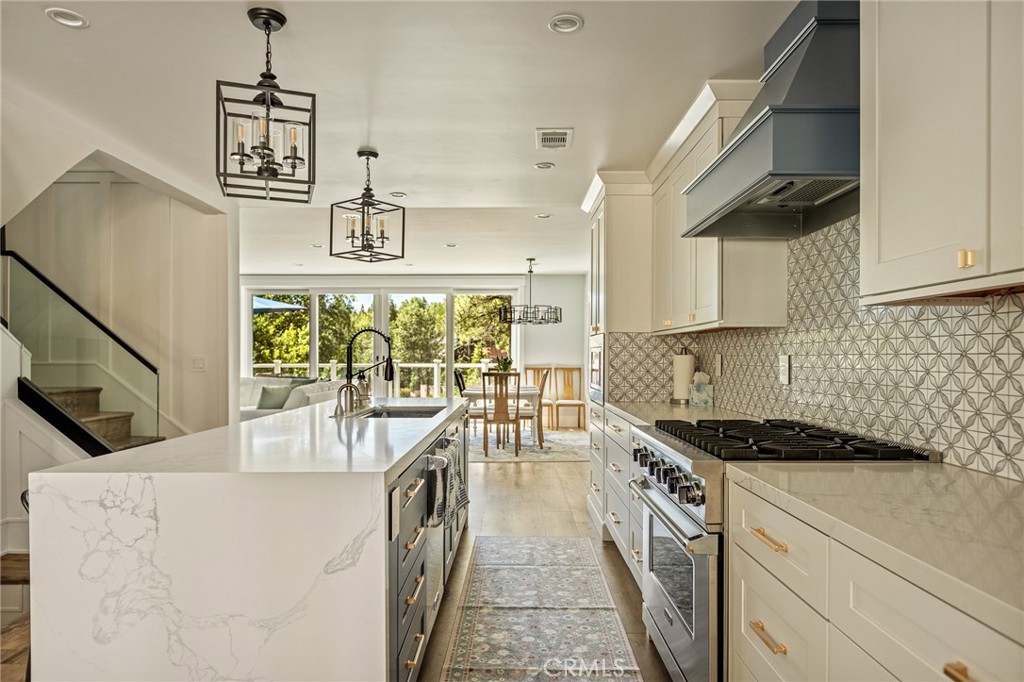 27589 West Shore Road Lake Arrowhead, CA 92352 - Photo 8 of 42