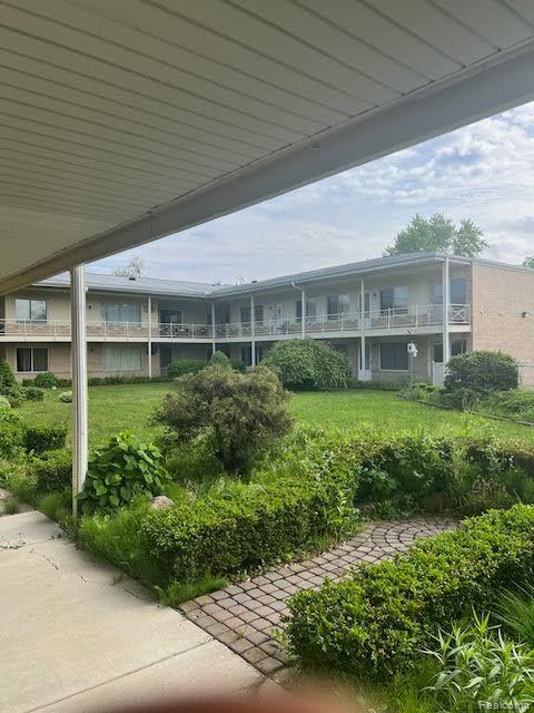 7350 Inkster Road, Unit 19 Dearborn Heights, MI 48127 - Photo 4 of 32