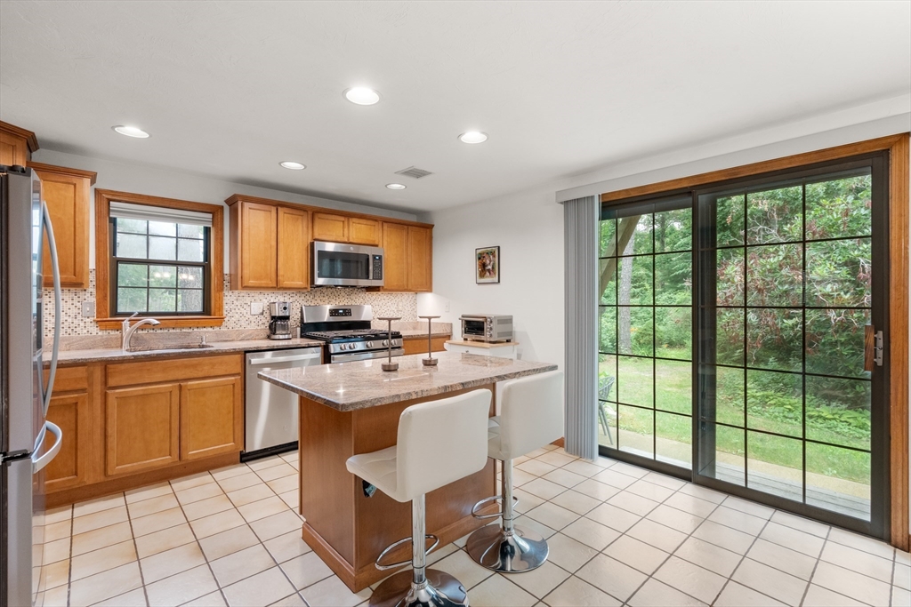 195 Falmouth Road, Unit 10 Mashpee, MA 02649 - Photo 6 of 31
