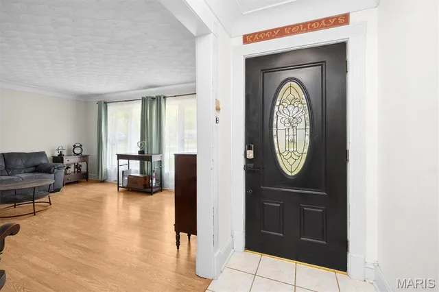 $273,000 | 18 Lake Drive, Troy, IL 62294