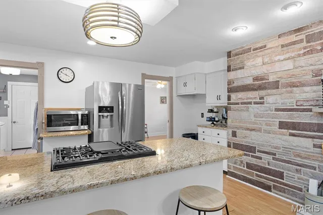 $273,000 | 18 Lake Drive, Troy, IL 62294