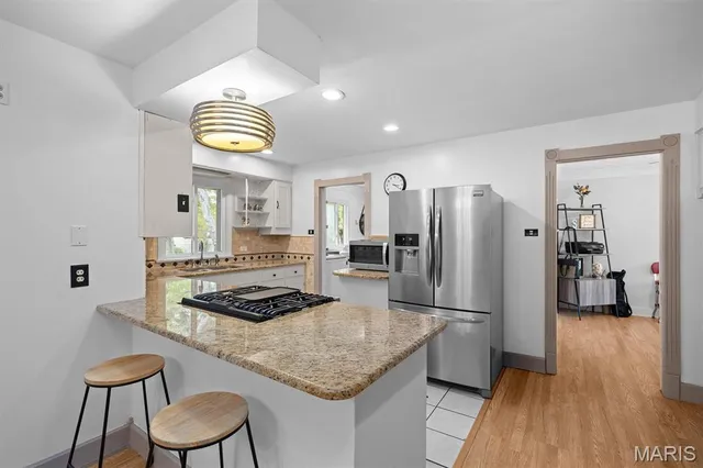 $273,000 | 18 Lake Drive, Troy, IL 62294