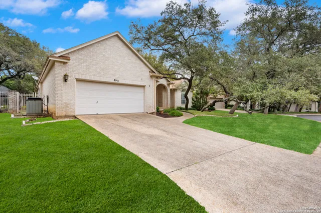 $539,999 | 3911 Heights Way, San Antonio, TX 78230
