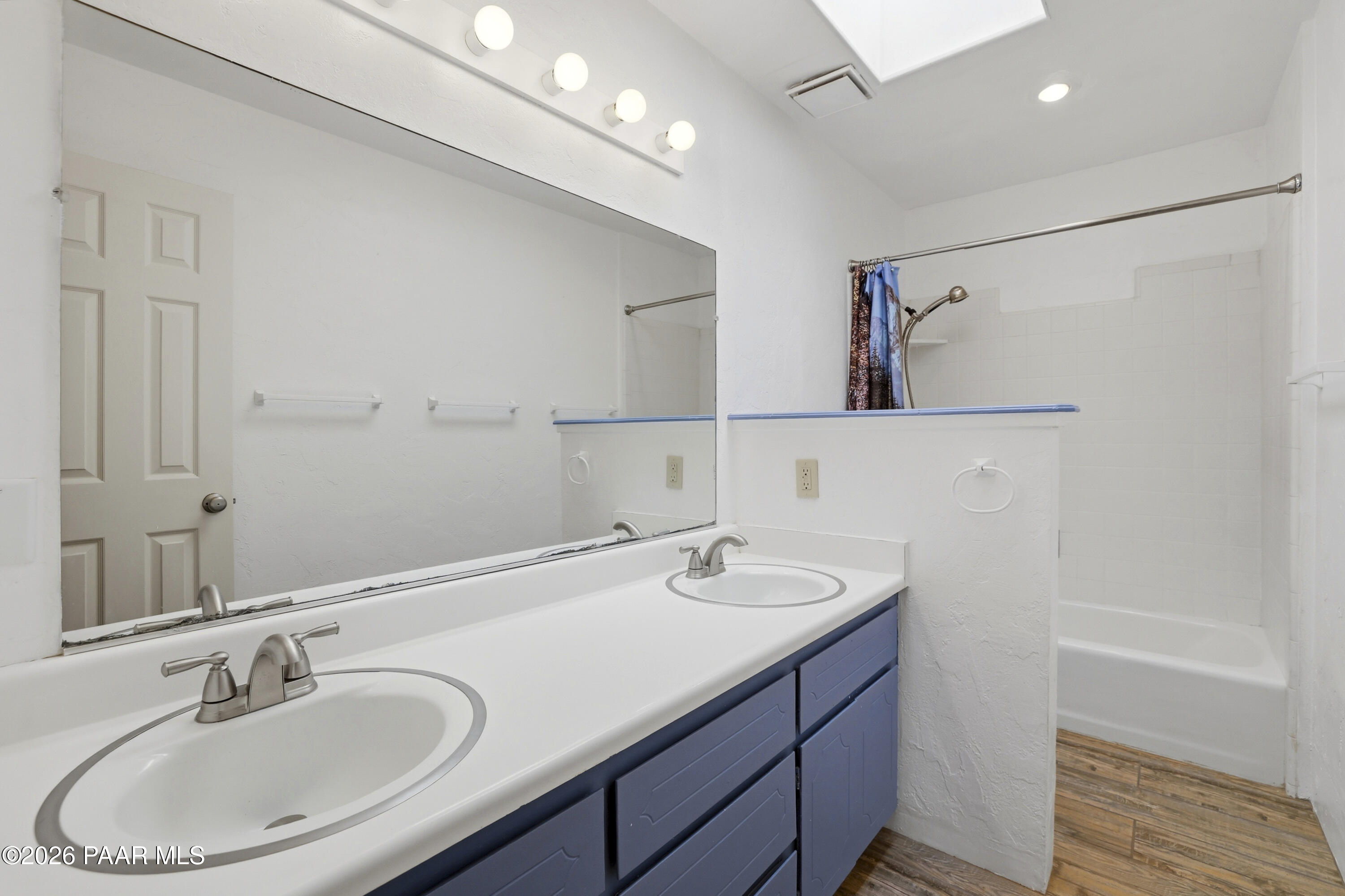 1690 West Oneal Road Prescott, AZ 86305 - Photo 26 of 61 Bathroom 2